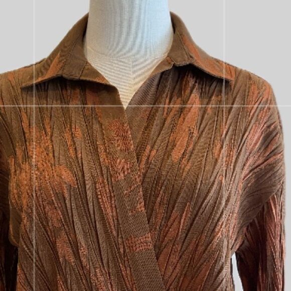 Zara NWOT Cropped Brown and Cinnamon Pleated Long Sleeve Blouse M - Picture 3 of 7